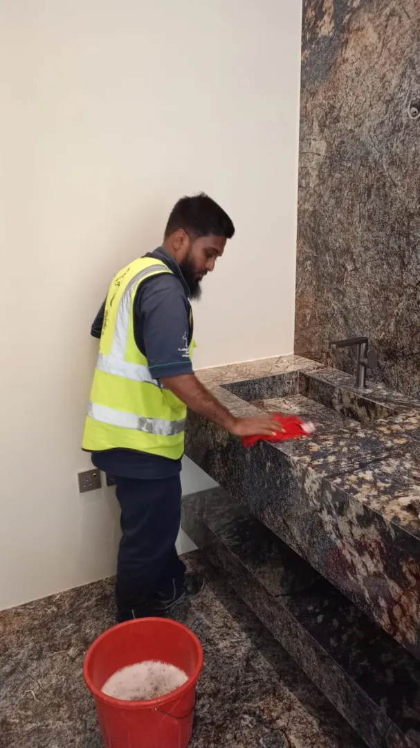 تنظيف المغاسل
