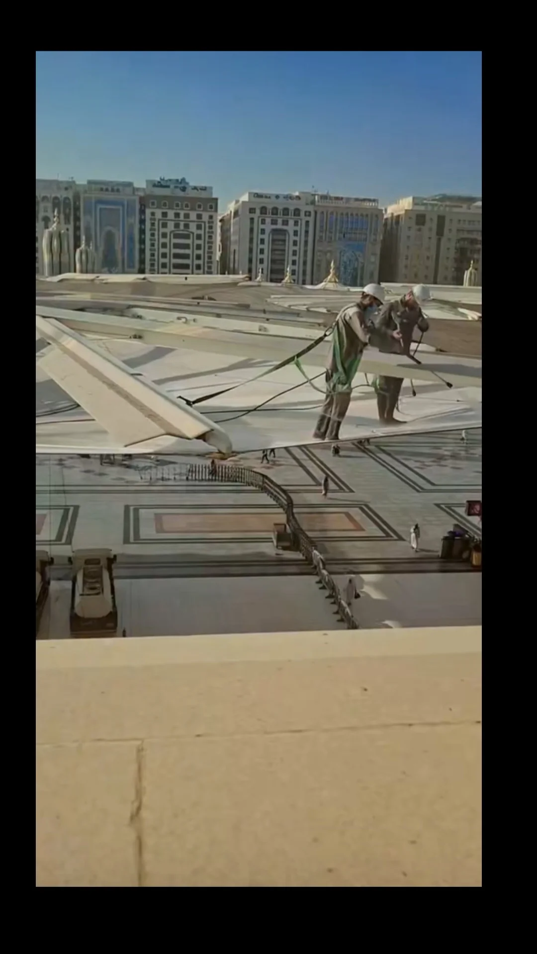 تنظيف المظلات التجارية